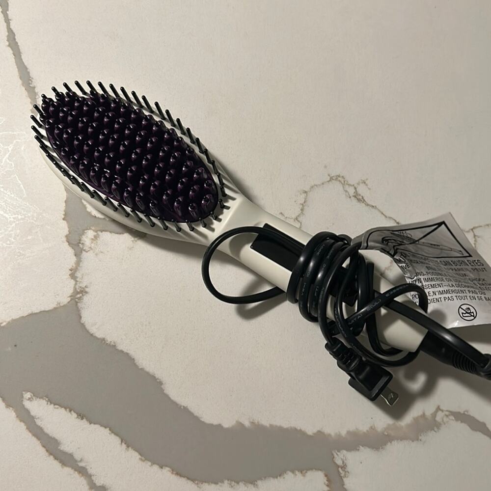 Instyler straightener brush